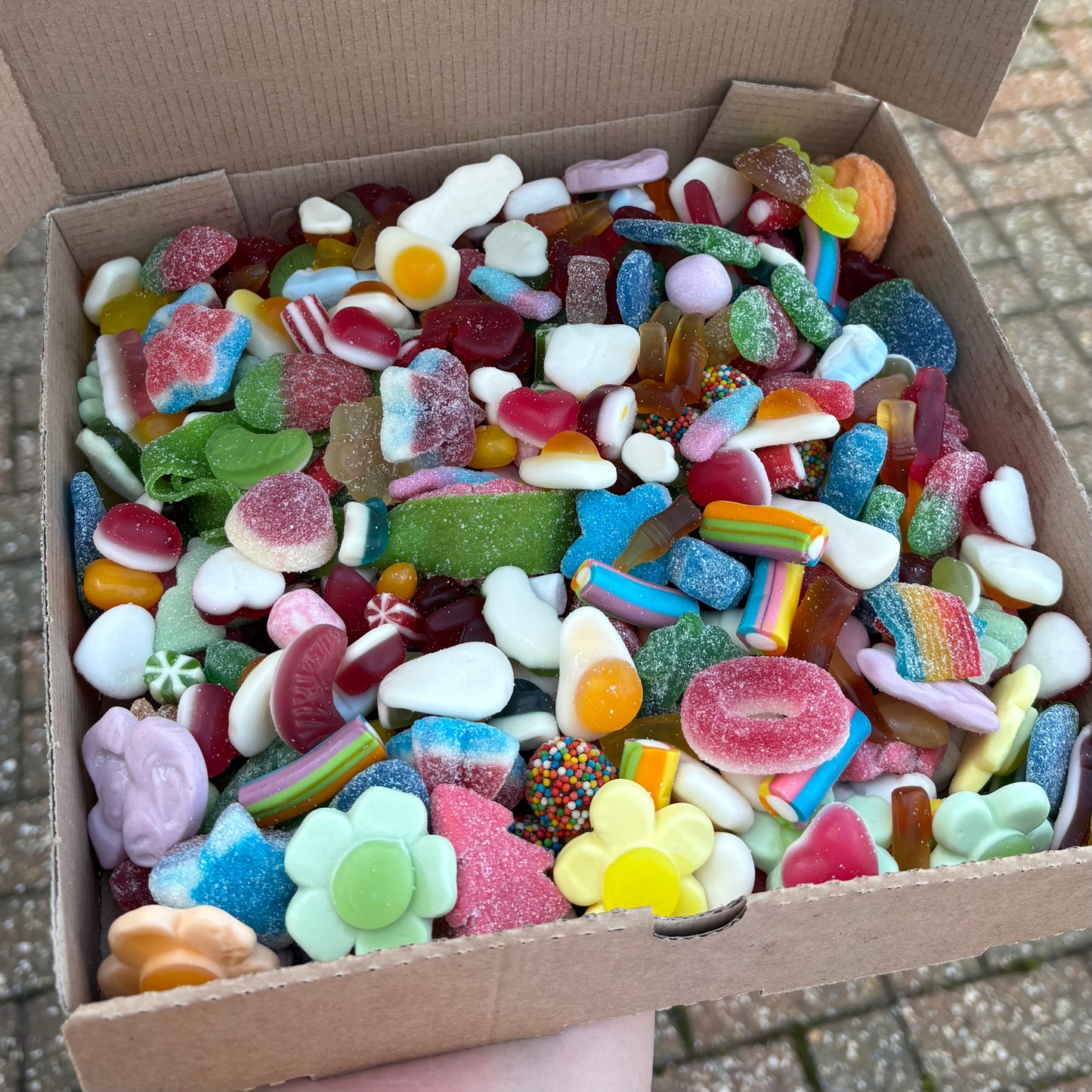 Mega Mix Sweet Box - 1.5kg